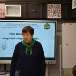 24 березня 2025 р. під час профорієнтаційного заходу в Метрошколі доценти кафедри фундаментальних та суспільно-гуманітарних наук Ганна ХІРІНА та Олег САДОВНІКОВ провели лекцію на тему "НФаУ скрізь століття: віртуальна мандрівка Харковом"