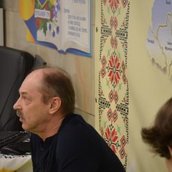 24 березня 2025 р. під час профорієнтаційного заходу в Метрошколі доценти кафедри фундаментальних та суспільно-гуманітарних наук Ганна ХІРІНА та Олег САДОВНІКОВ провели лекцію на тему "НФаУ скрізь століття: віртуальна мандрівка Харковом"